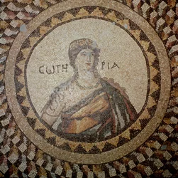 Retrato de una mujer (mosaico)